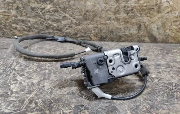Citroen Berlingo Sliding door lock 1470N0822I2 2131410B
