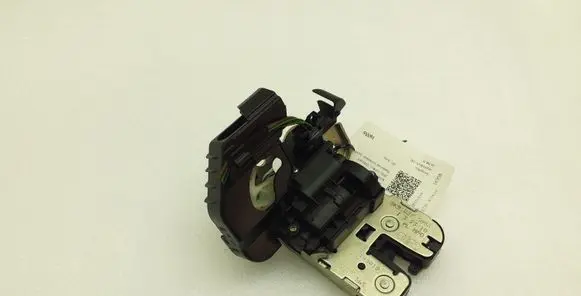 Audi A1 Tailgate/trunk/boot lock/catch/latch 8K9827505A