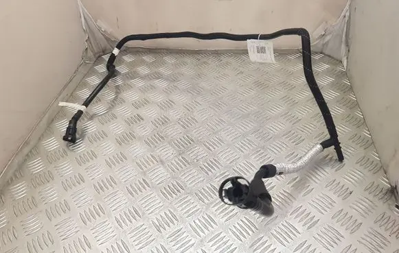 BMW 7 G11 G12 Vacuum line/pipe/hose 8606509 8611344