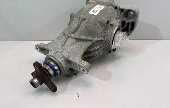 BMW 5 G30 G31 G38 Rear differential 8686203