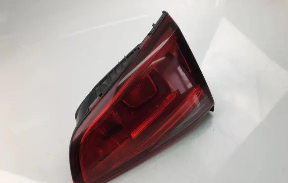 Volkswagen Golf VII Tailgate rear/tail lights 5G0945094M