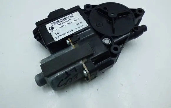 Volkswagen Eos Rear door window regulator motor 1Q0959811B 251844810 E038028153C