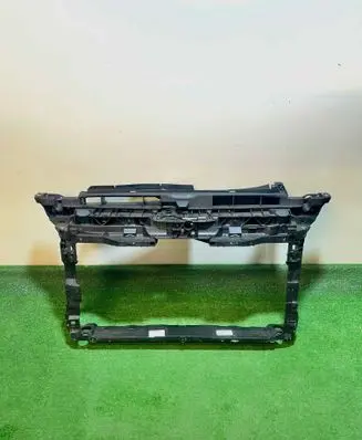 Volkswagen Golf VIII Radiator support slam panel 5H0805588