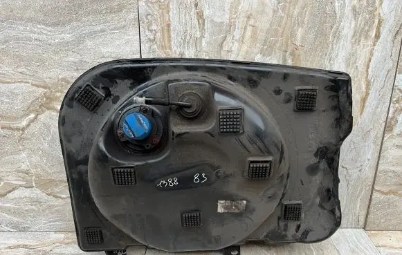 Maserati Ghibli AdBlue liquid reservoir 670031280 670031733 06700347720