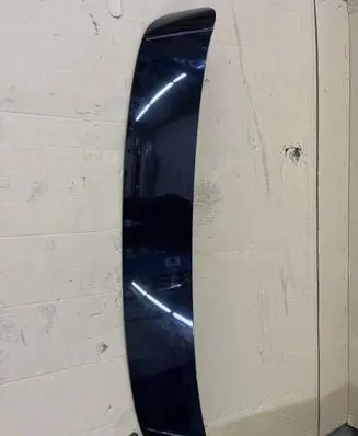 Tailgate/trunk spoiler