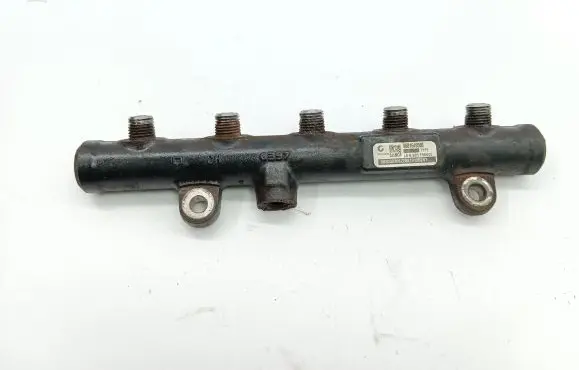 Volvo V50 Fuel main line pipe 9681649580
