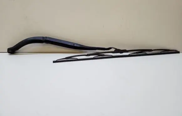 Jeep Cherokee Front wiper blade arm 2419 8454 2419T2