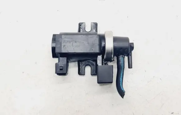 BMW 5 E60 E61 Turbo solenoid valve 72279600 2247906
