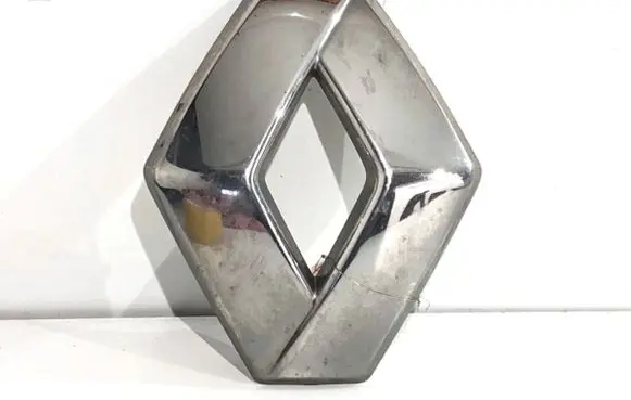 Renault Kadjar Manufacturer badge logo/emblem 628909814R