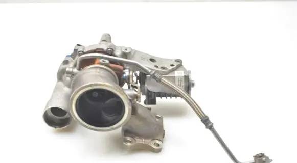 Peugeot 3008 II Turbo 9836081180