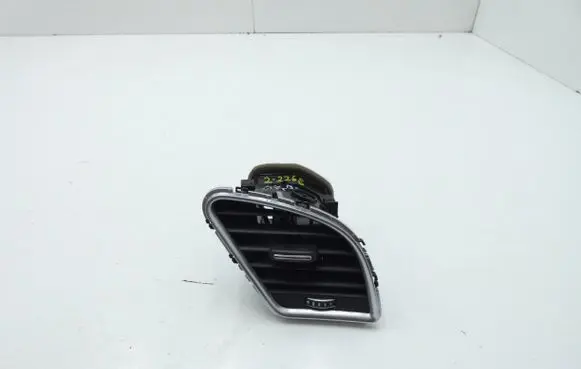 Audi A4 S4 B8 8K Dashboard side air vent grill/cover trim 8T2820902