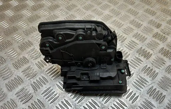 BMW X5 F15 Rear door lock 7362787