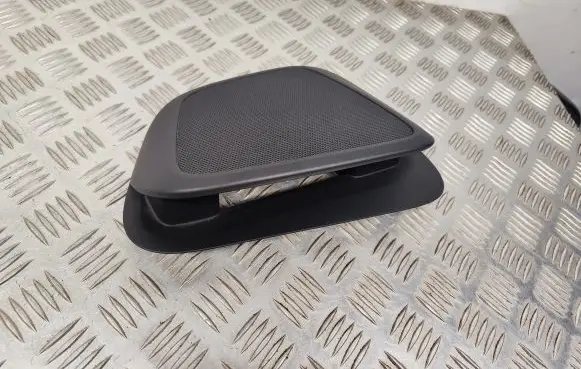 Volvo XC60 Dash center speaker trim cover 30781189