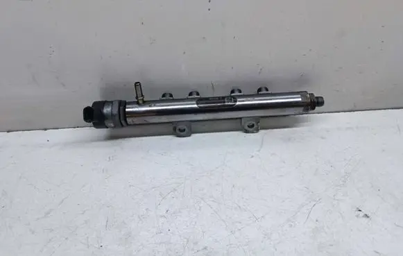 Land Rover Range Rover Sport L494 Fuel main line pipe 0445216046 EQ9GDCK5Q9D280AB