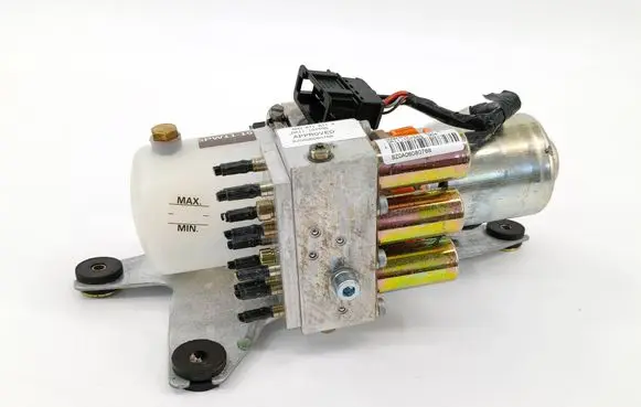 Audi A4 S4 B7 8E 8H Convertible roof hydraulic pump 8H0871611A DAI1107555