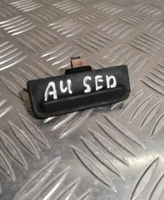Audi A6 S6 C5 4B Tailgate/trunk/boot exterior handle 8D0827565