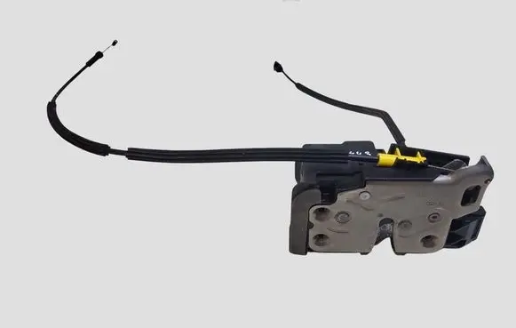 Opel Astra K Rear door lock 915C303907618S