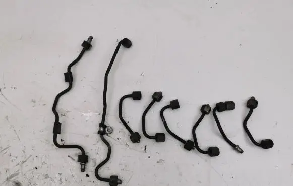 Mercedes-Benz ML W164 Fuel injector supply line/pipe 