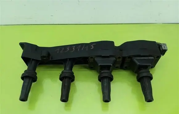 Citroen C4 I High voltage ignition coil 9636337880