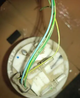 Peugeot Partner In-tank fuel pump 9633294680