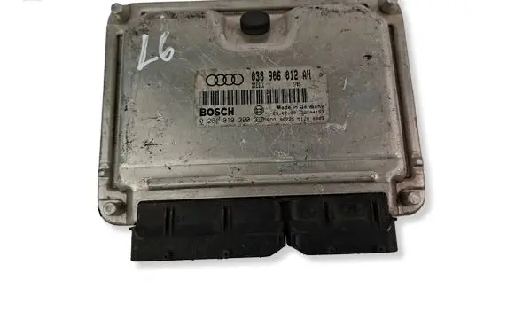 Audi A4 S4 B5 8D Engine control unit/module 038906012AH 0281010200 28SA4153