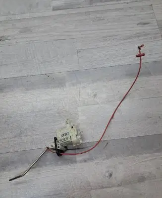Audi A3 S3 8P Central locking motor 3B0959781 D192K04103 7B0959781