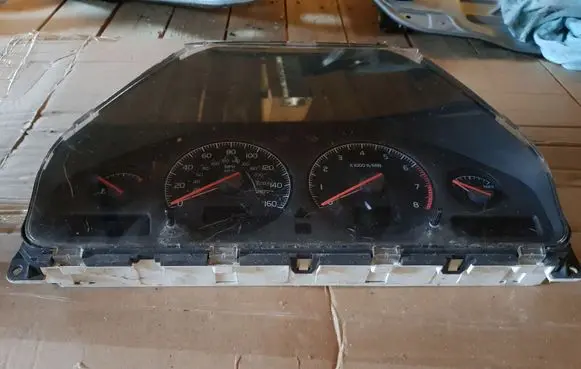 Volvo S60 Speedometer (instrument cluster) 9499669