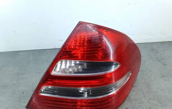 Mercedes-Benz E W211 Rear/tail lights A2118200464