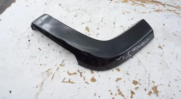 Jeep Cherokee Front arch trim 