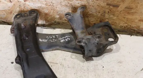 Subaru Forester SG Gearbox mounting bracket