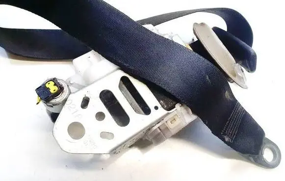 Toyota Avensis T270 Front seatbelt 7p1510p