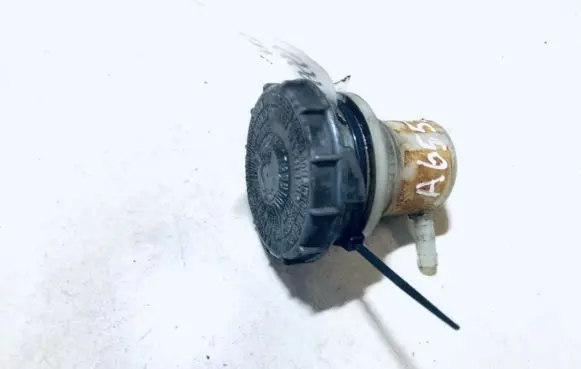Brake fluid reservoir