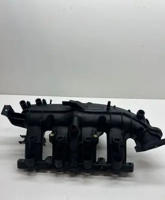 Opel Astra J Intake manifold 55581014 T74717001363