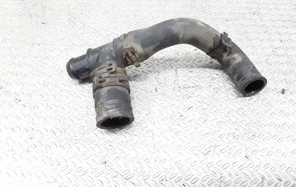 Mercedes-Benz C W203 Engine coolant pipe/hose