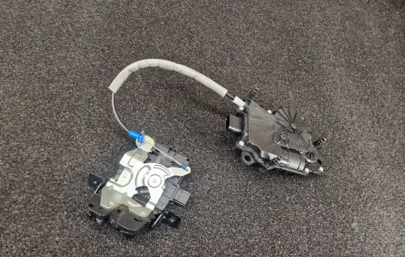 Tailgate/trunk/boot lift motor
