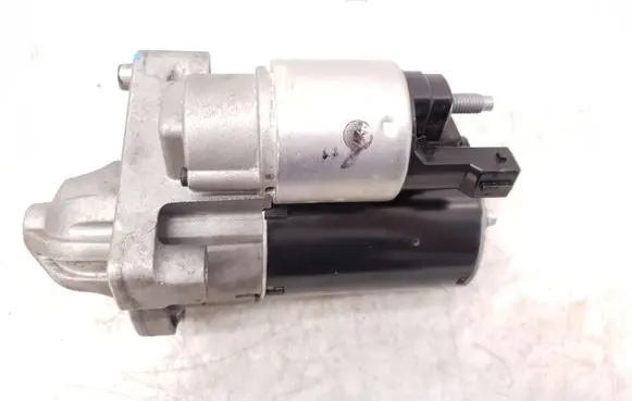 Peugeot 2008 I Starter motor 9674077280 FSM18E8 17E60818