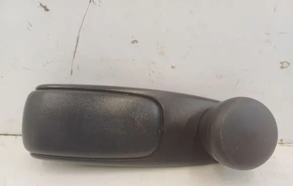 Peugeot 2008 I Rear door window winding handle 9653797777