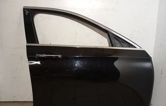 Mercedes-Benz E W213 Front door A2137220270 A0009065706