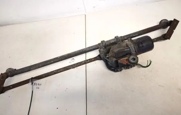 Iveco Daily 40.8 Front wiper linkage and motor