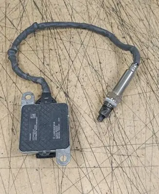 Mercedes-Benz E W213 Lambda probe sensor A0009053009