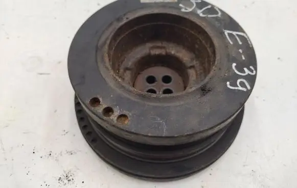 BMW 5 E39 Crankshaft pulley