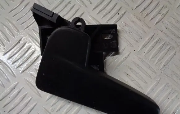 Skoda Rapid (NH) Engine bonnet (hood) release handle 6R1823533