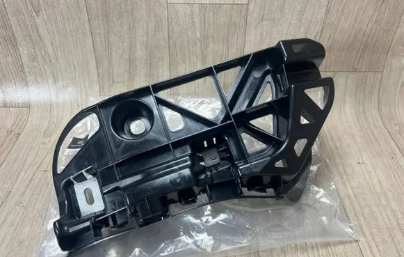 Mercedes-Benz CLS W257 Rear bumper mounting bracket A2578805500