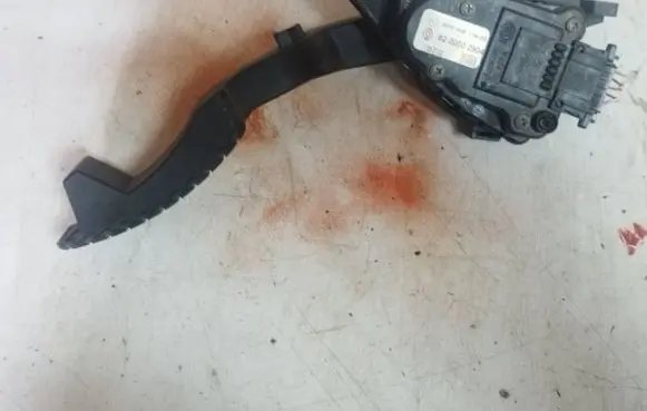 Renault Laguna II Accelerator throttle pedal 8200002904 6PV00811900