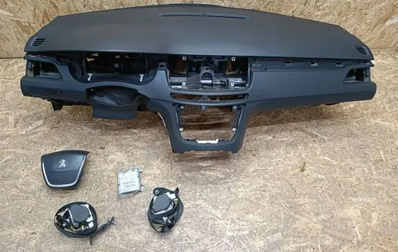 Peugeot 508 Dashboard