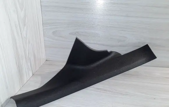 Rear sill trim cover