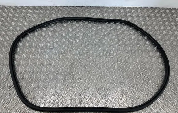 Volvo XC40 Front door rubber seal