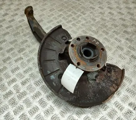 Volkswagen Touareg II Front wheel hub 7P6407246A