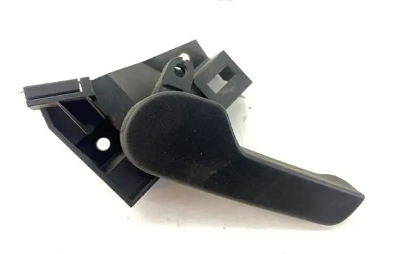 Volkswagen PASSAT B6 Engine bonnet (hood) release handle 1K1823633 1J1823533C
