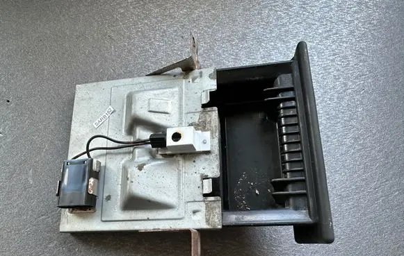 Nissan Patrol Y60 Car ashtray 6880001J10